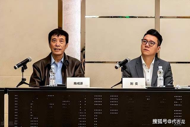 由于《冬日之光》是部真实得决不向观众妥协的影片，所以观众接受起来很难有兴奋的情绪，不过他们对影片的评价很中肯:我认为它是部杰作，我受到很大震动;我认为表演很自然，但当我走出电影院时，有很沉重的感觉;它讨论了一个非常普通的问题许多人都在思考上帝是否存在:英格丽的表演很出色。